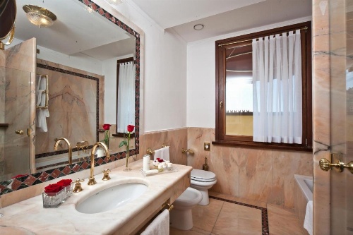 Due Torri Hotel image 22